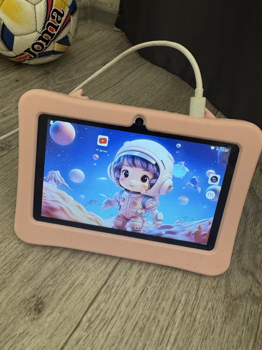 Планшет детский в хорошем состоянии