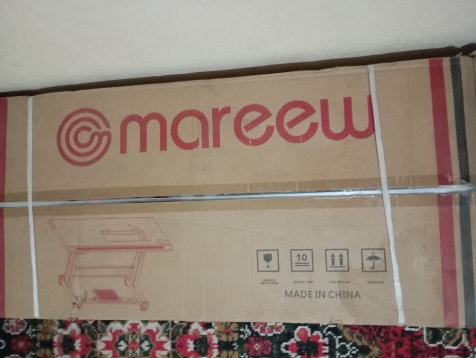 Электронная швейная машина названия "Mareew