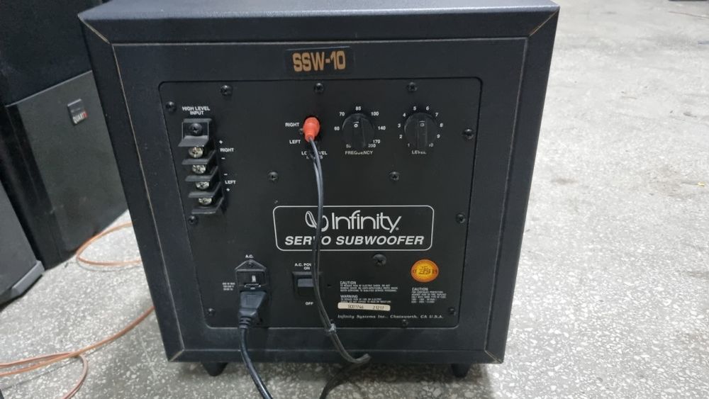 Subwoofer activ  Infinity, Edifier