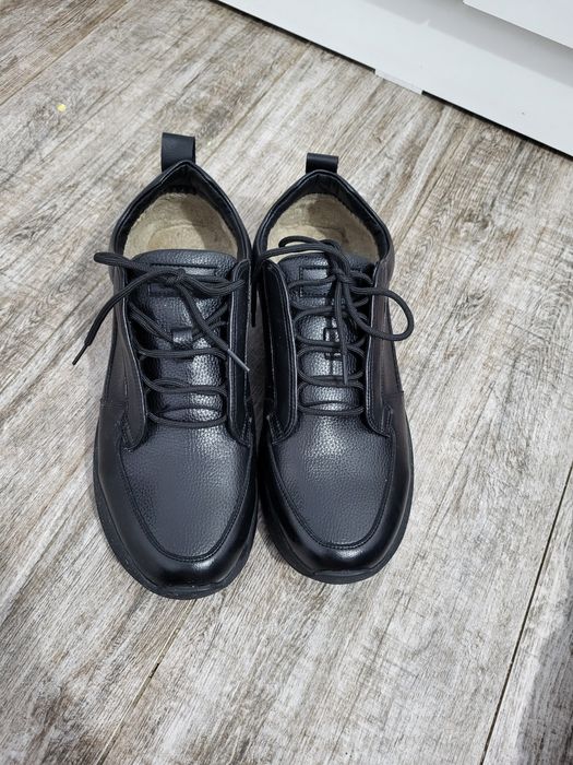 Мужской аяқ киім сатылады