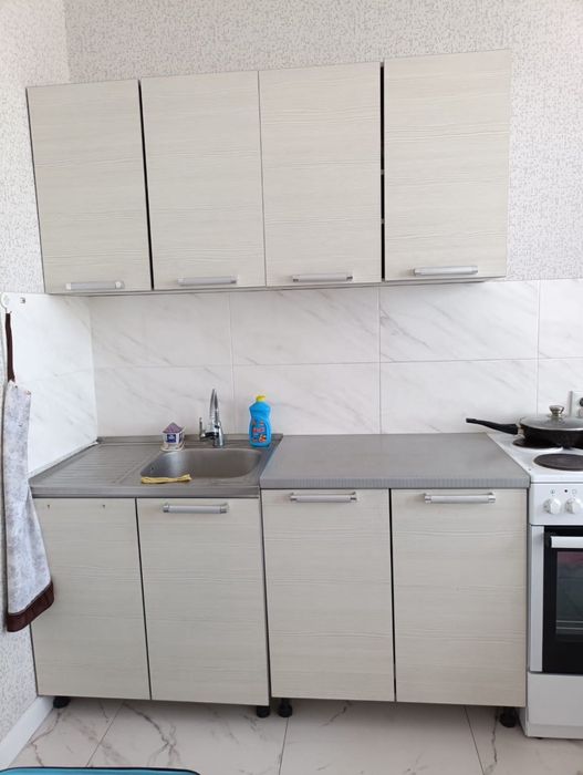 Плита, кухонный гарнитур