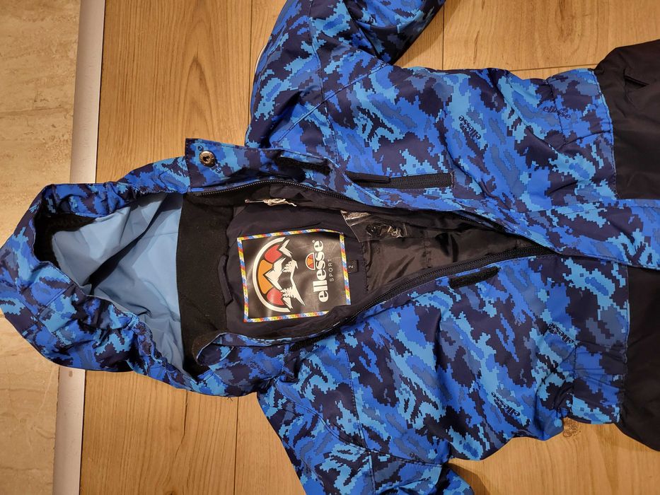 Космонавт за бебе р-р 2г и втори 9-12месеца