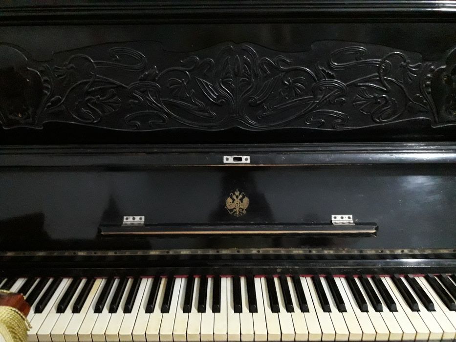 Пианино F.MIHLBACH немецкое