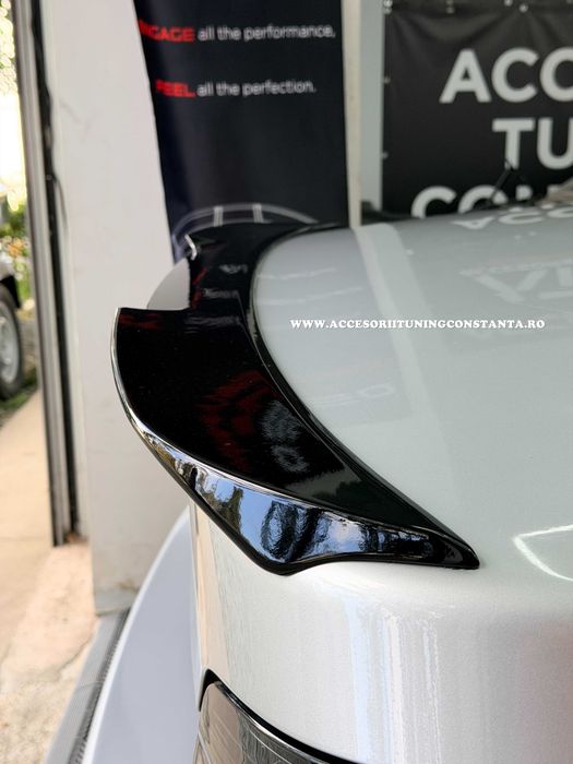 Eleron Portbagaj - BMW E60 M4 Model Lat Negru Lucios