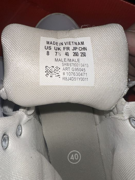 Продам кросовкий высокие 40 Размер