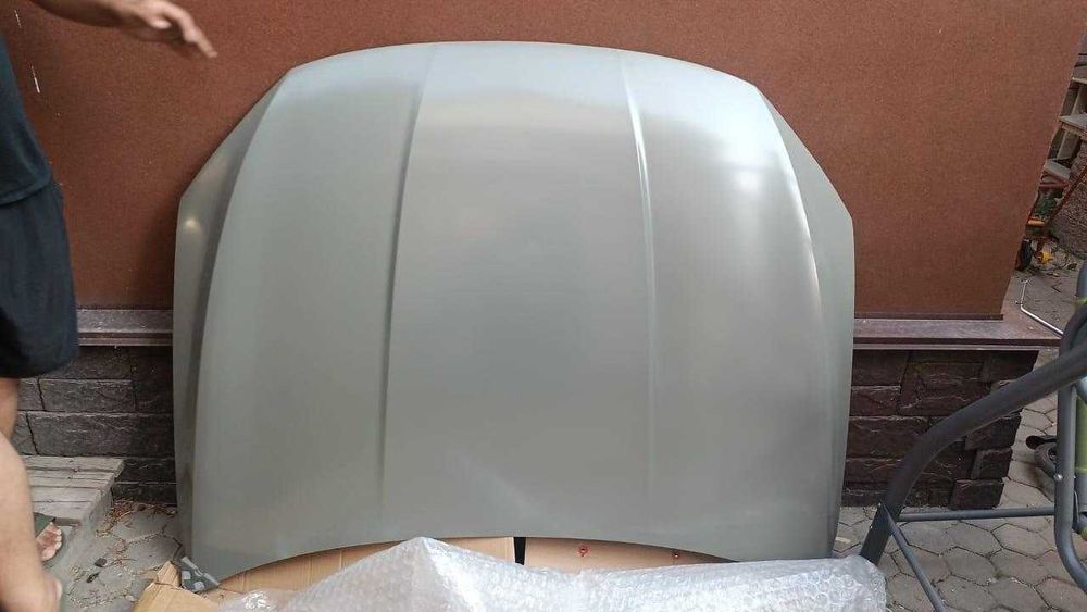 Капот на BYD Qin Plus