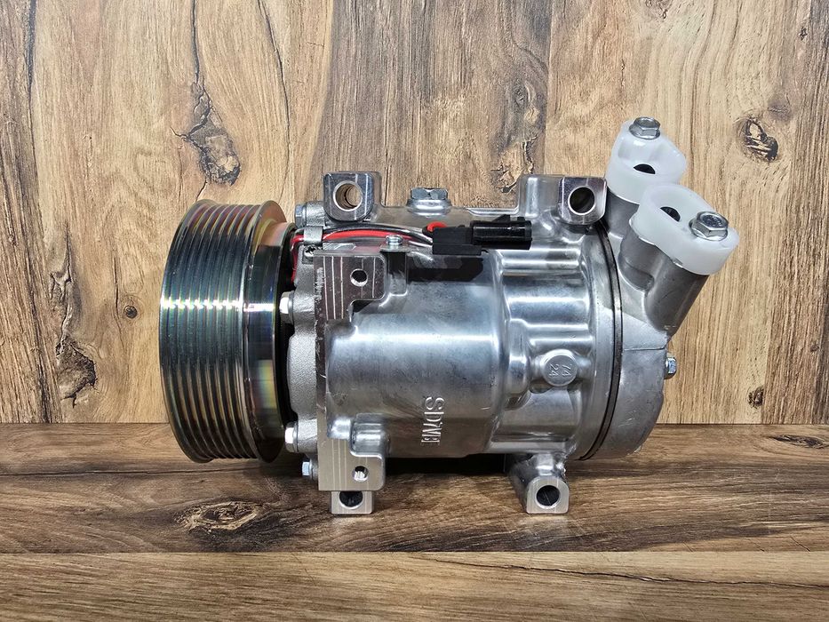 Компрессор кондиционера на Renault Duster / Sandero / Logan
