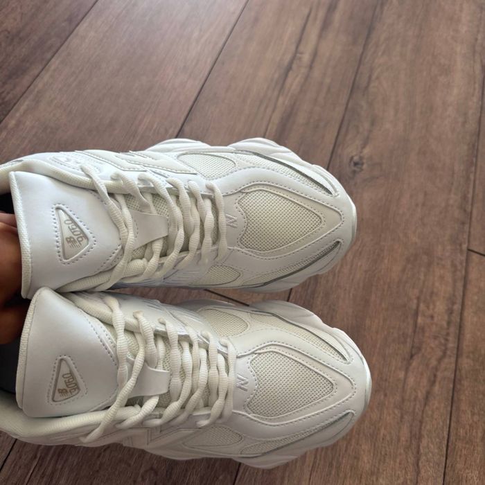 New Balance 9060 White - 46,5 размер с дефект