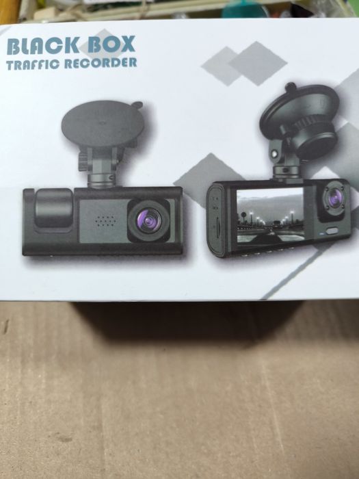 Camera auto full dotare conform foto,a fost primită cadou.Absolut NOUA