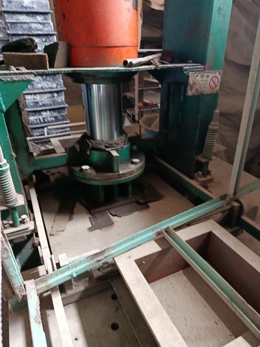 Продам прессовочный станок