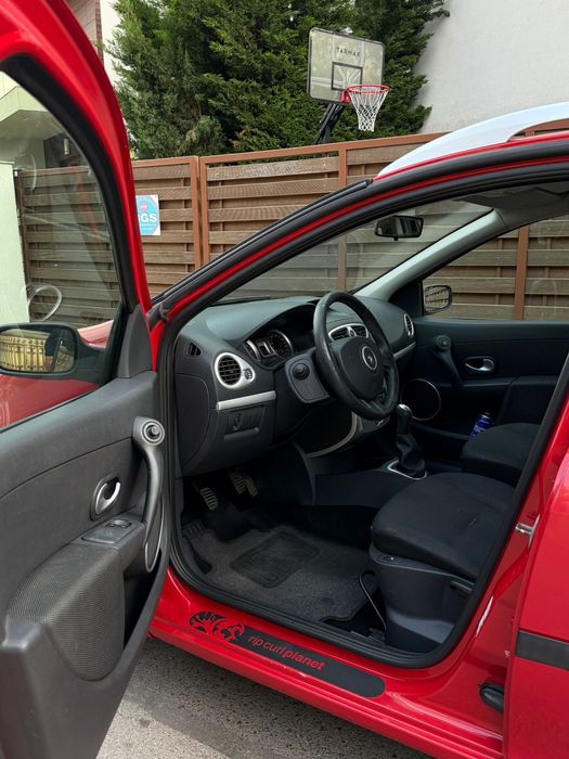 Renault Clio ESTATE/editieRIP.Curl Planet