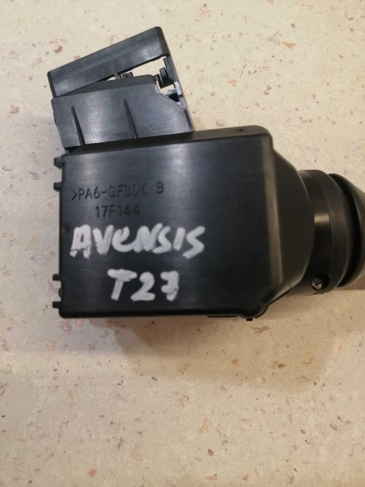 Лостче за чистачки - Тойота авенсис T27