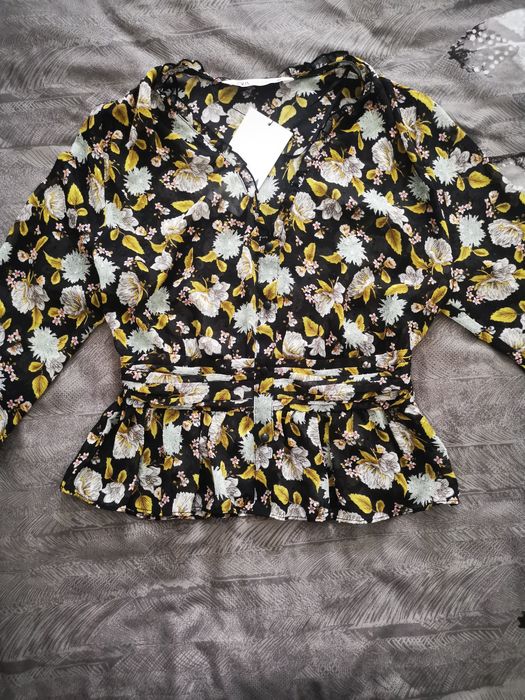 Bluza zara, marimea xs