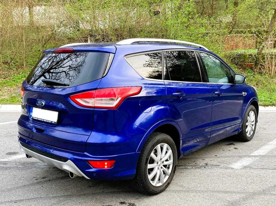 Ford KUGA II TITANIUM-X (nici Qashqai, nici Tiguan) cu super dotări.