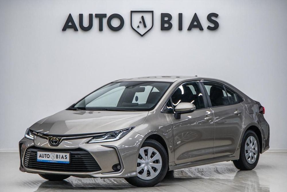 Toyota Corolla Led/Scaune incalzite/CarPlay/Lane assist/ACC/Leasing - Rate FARA AVANS