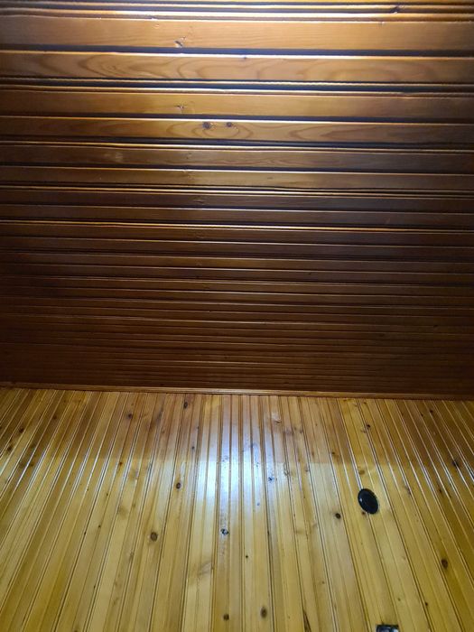 Lambriu lemn lacuit vechi