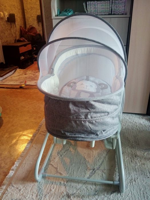 Продам люльку шизлонг.