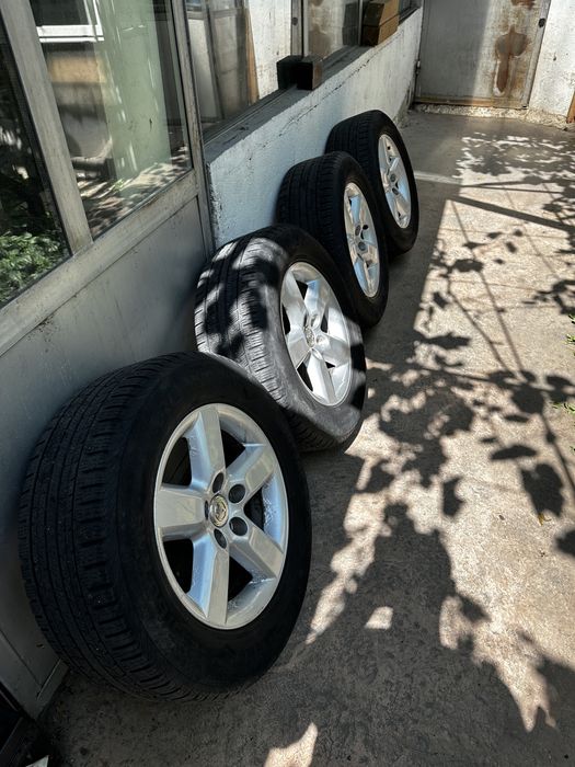 Гуми с джанти за РАВ 4 RAV4