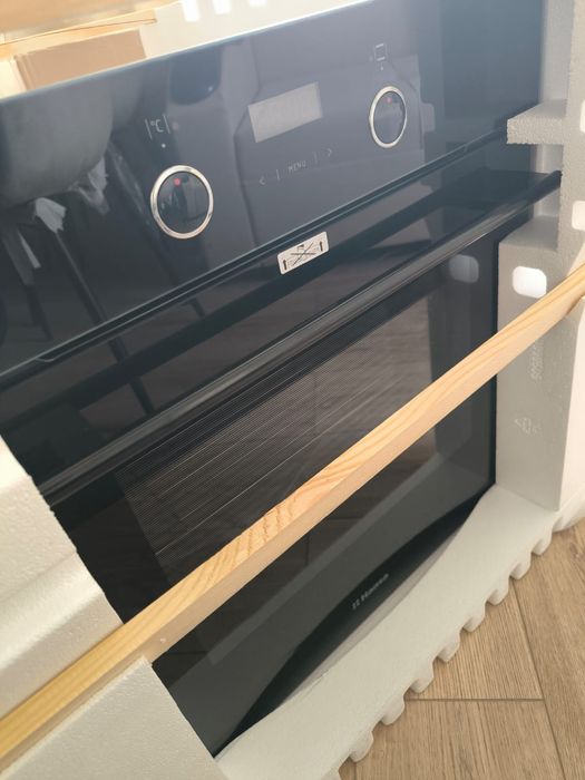 Духовой шкаф Hansa