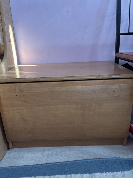 Сидушка и обувной шкаф