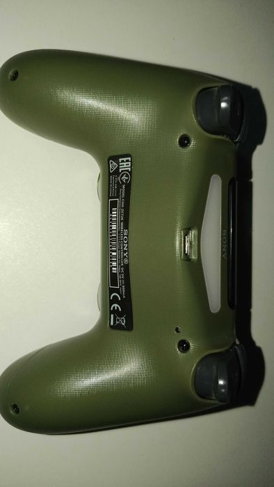 Sony DualShock 4 Green Camo Реновиран като нов 2 г. гаранция JDM-040