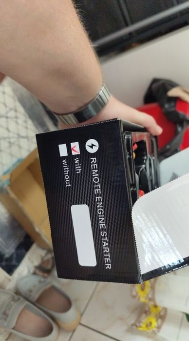 De vânzare alarma auto cu pornire motor