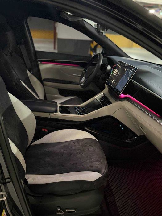BYD Чемпион Гибрид 2025г! 150км Флегшип! 7 тыс км! родная краска!