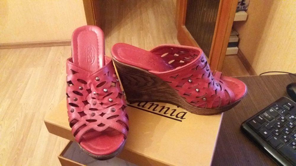 летние босоножки на платформе