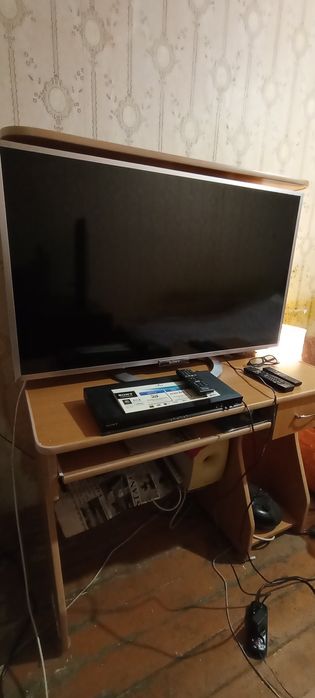 Продаю телевизор sony , Blu-ray плеер