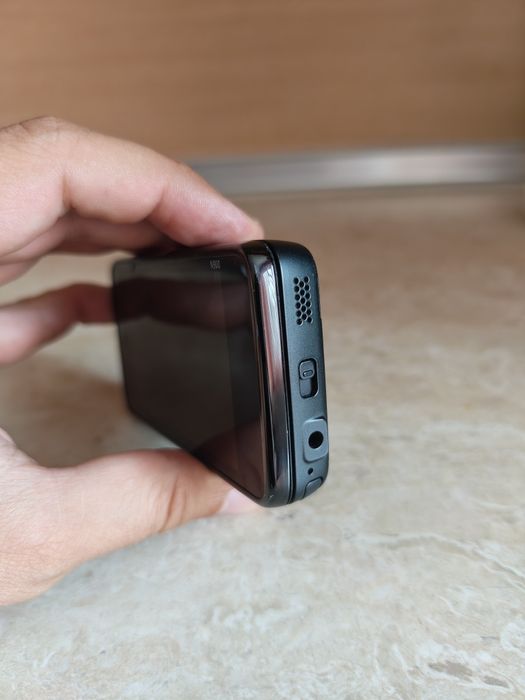 Nokia N900, Maemo, без бартери и пазарлъци