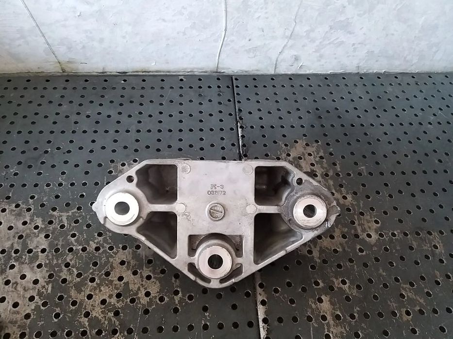 Suport antibalans 1.6 dci nissan qashqai 2 j11 038172
