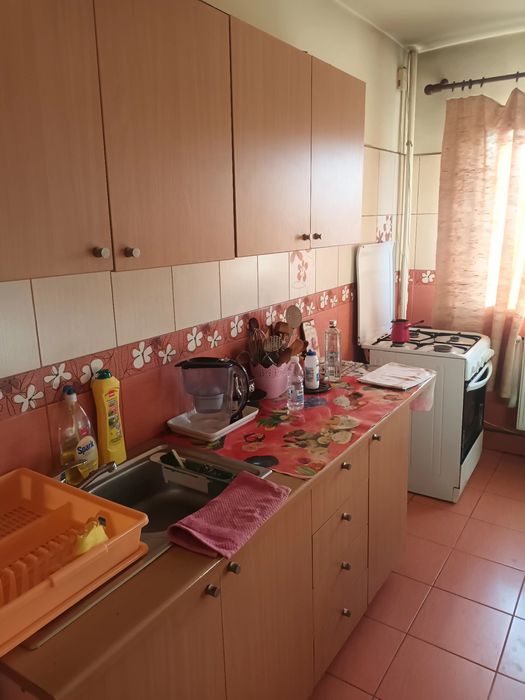 Inchiriez ap 3 camere zona sebastian sector 5