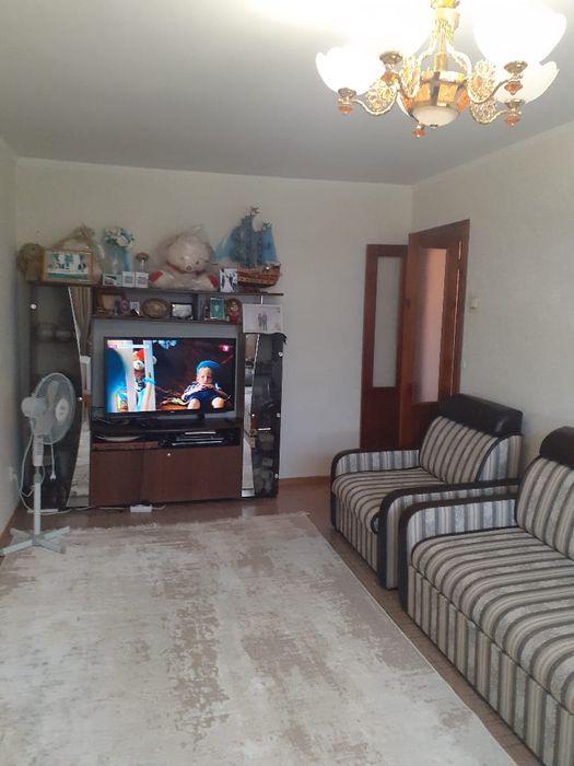 Продам 2 ленинградку. Сокол, маг.Марс