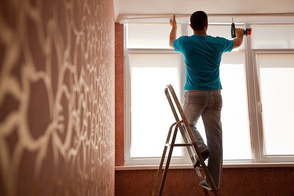 Установка карниза для штор мастер