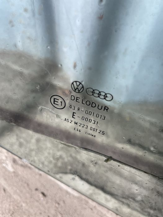 Стекла задние боковые ауди 100