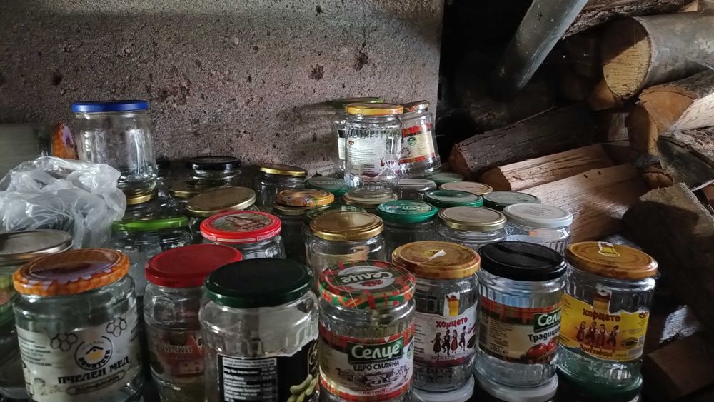 Буркани 680 гр. 550 гр. и др. чисти използвани само веднъж