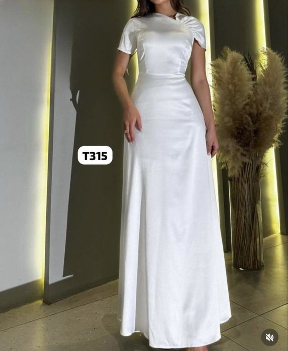 Продам платье,белое