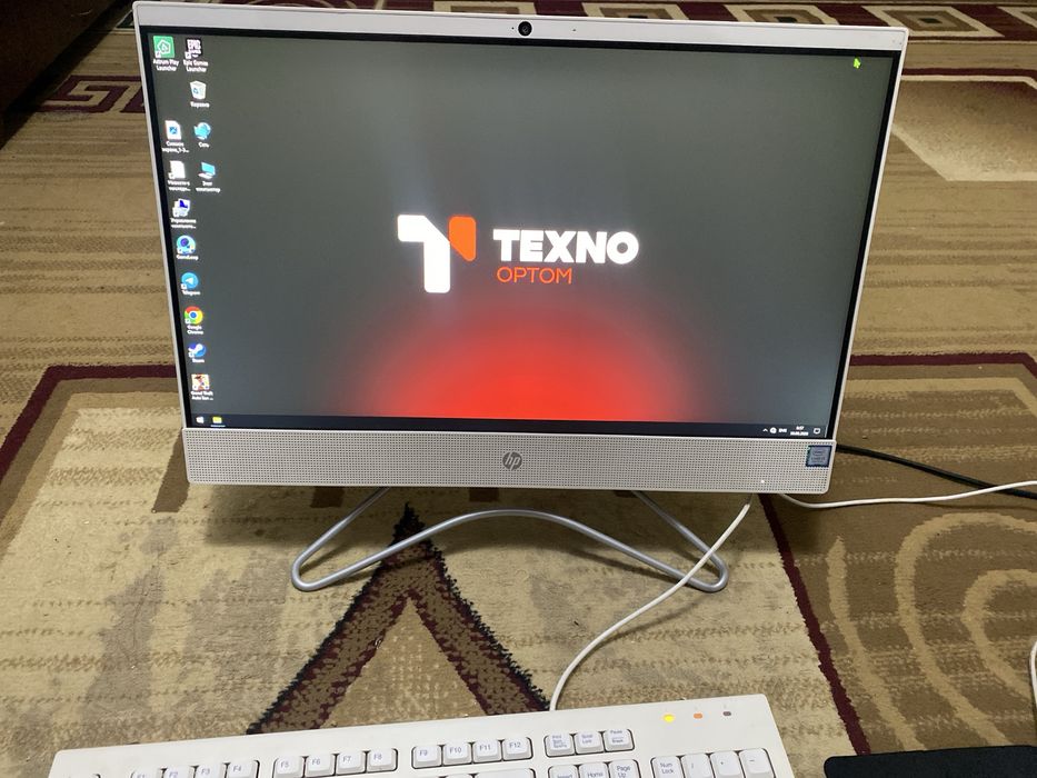 hp kampyutir. win 10 .99,9gb lokalniy disk 831 .