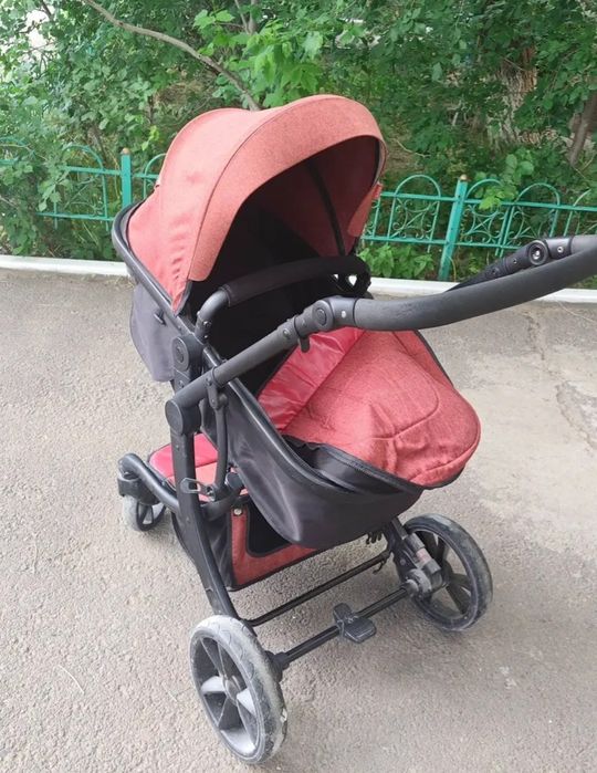 Продам детскую коляску