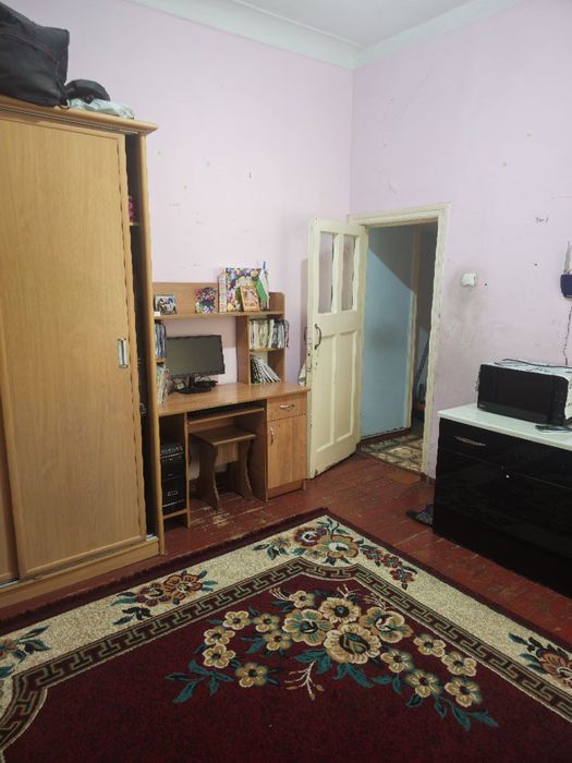 Срочно не дорого продается 2 комнатная квартира.