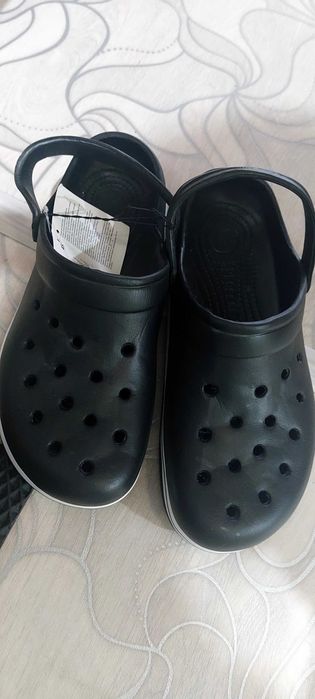 Кроксы мужские , новые.