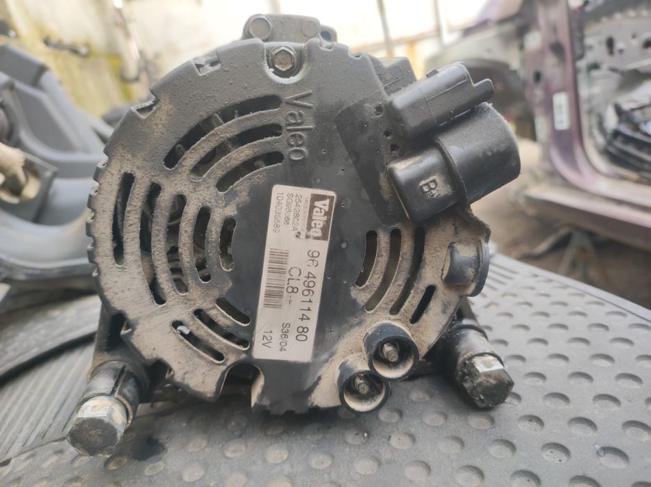 Генератор Valeo за Пежо-407(бензин).