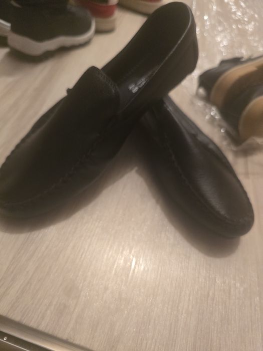 Продаю детскую обувь