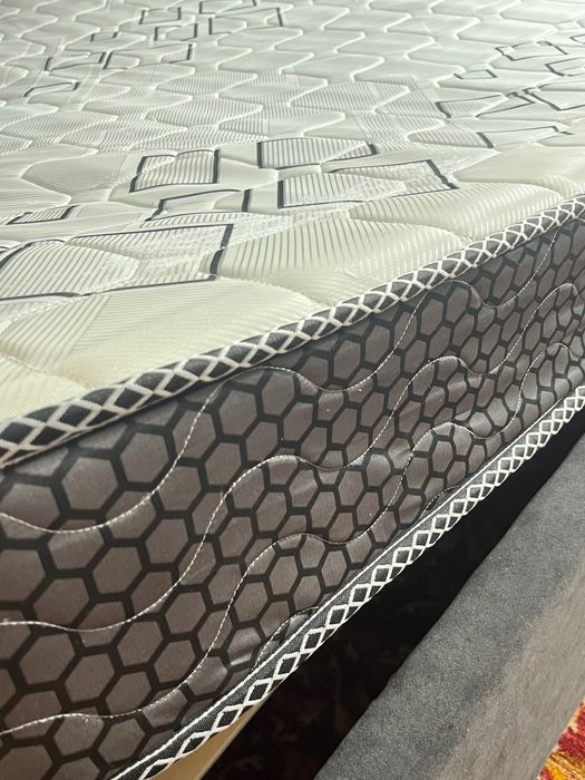 Продам Матрас новый 180*200