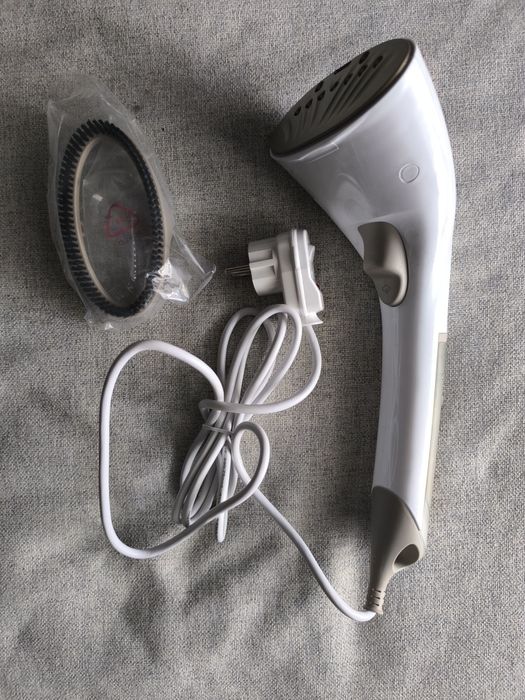 Aparat de călcat vertical cu abur Philips Steam&Go GC330