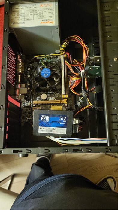 Calculator I5 intel 4460, ssd 500 gb, 8 gb ram + 500 HDD (Total 1 TB)