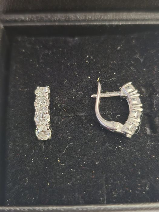 Серги золотые с Якутскими  брилиантами