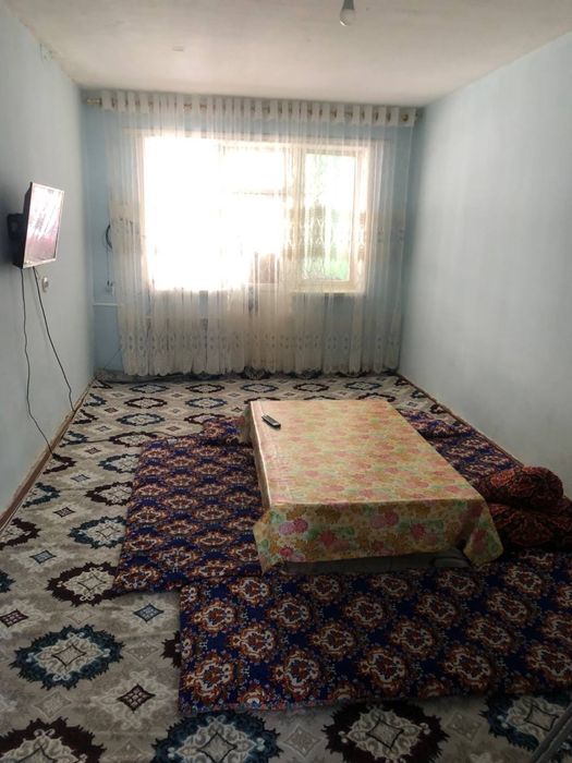 2 xonali kvartira sotiladi