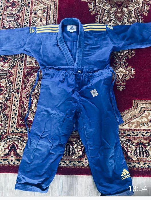 Продам  кимано  ...