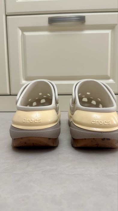 Crocs Saboti slingback Mega Crush, Crem, Bej deschis, 36-37